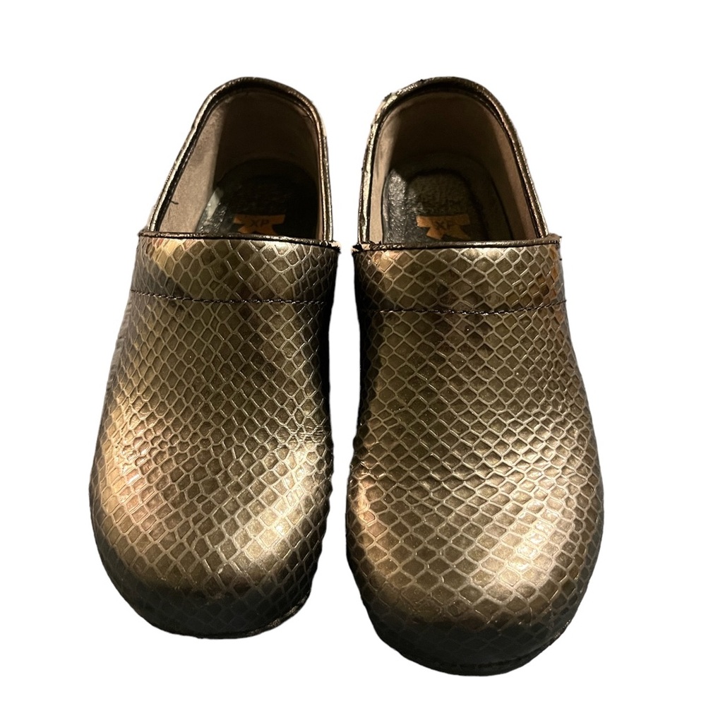 Dansko silver/black snakeskin pattern size 40